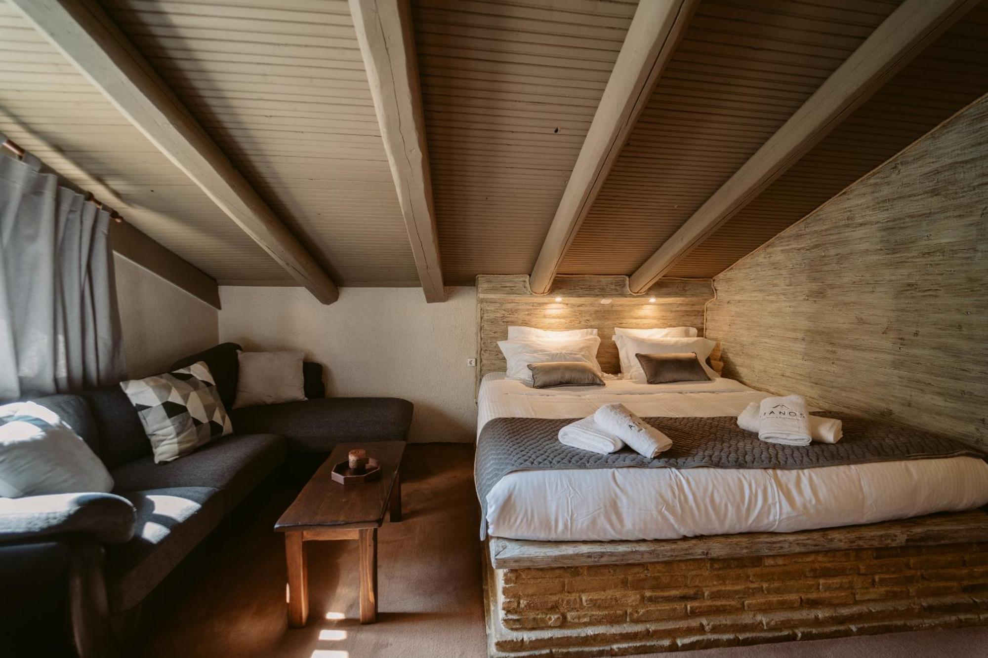 Afanos Guesthouse Arachova Rum bild