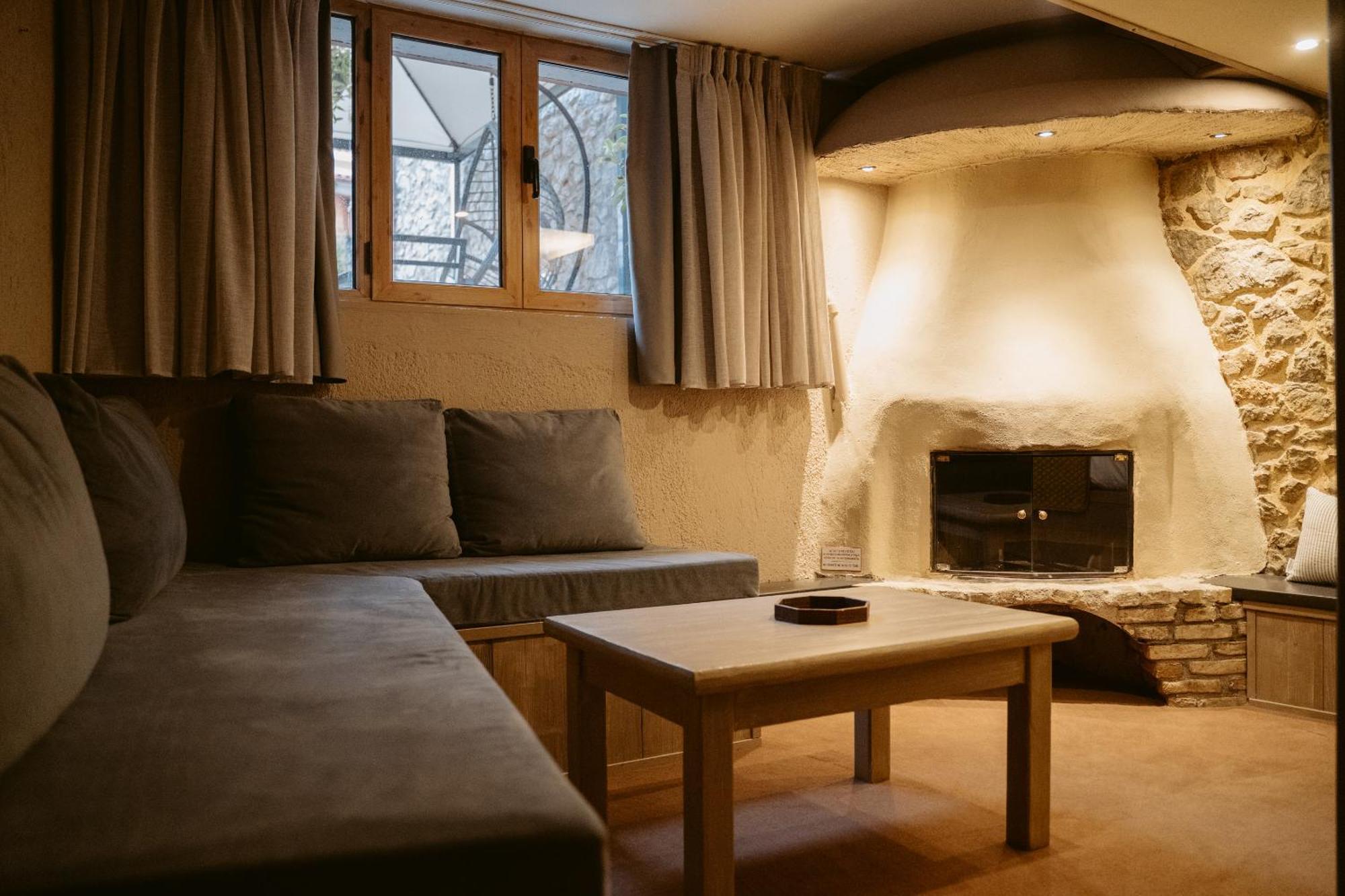 Afanos Guesthouse Arachova Rum bild