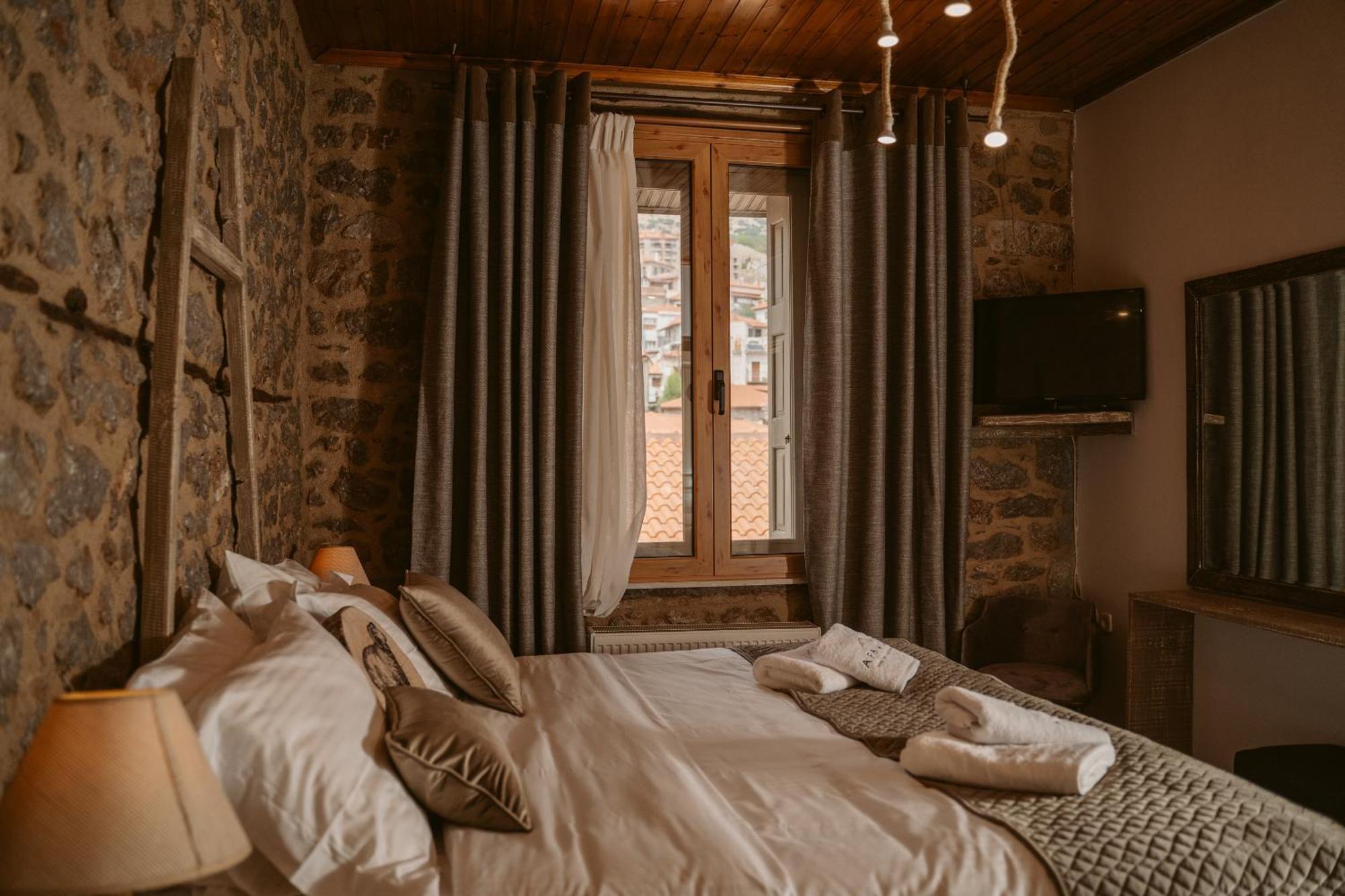 Afanos Guesthouse Arachova Exteriör bild