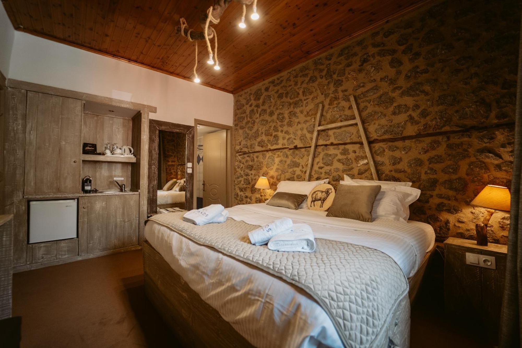 Afanos Guesthouse Arachova Rum bild