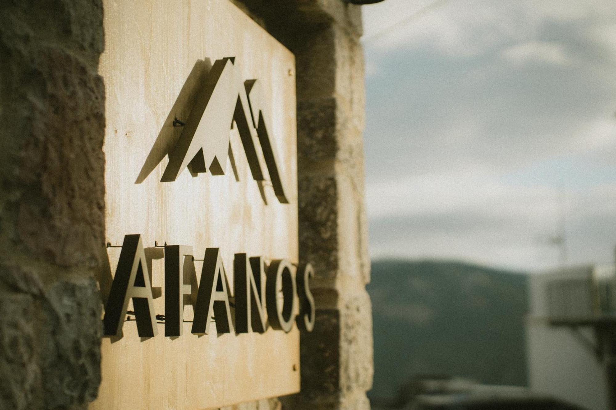 Afanos Guesthouse Arachova Exteriör bild