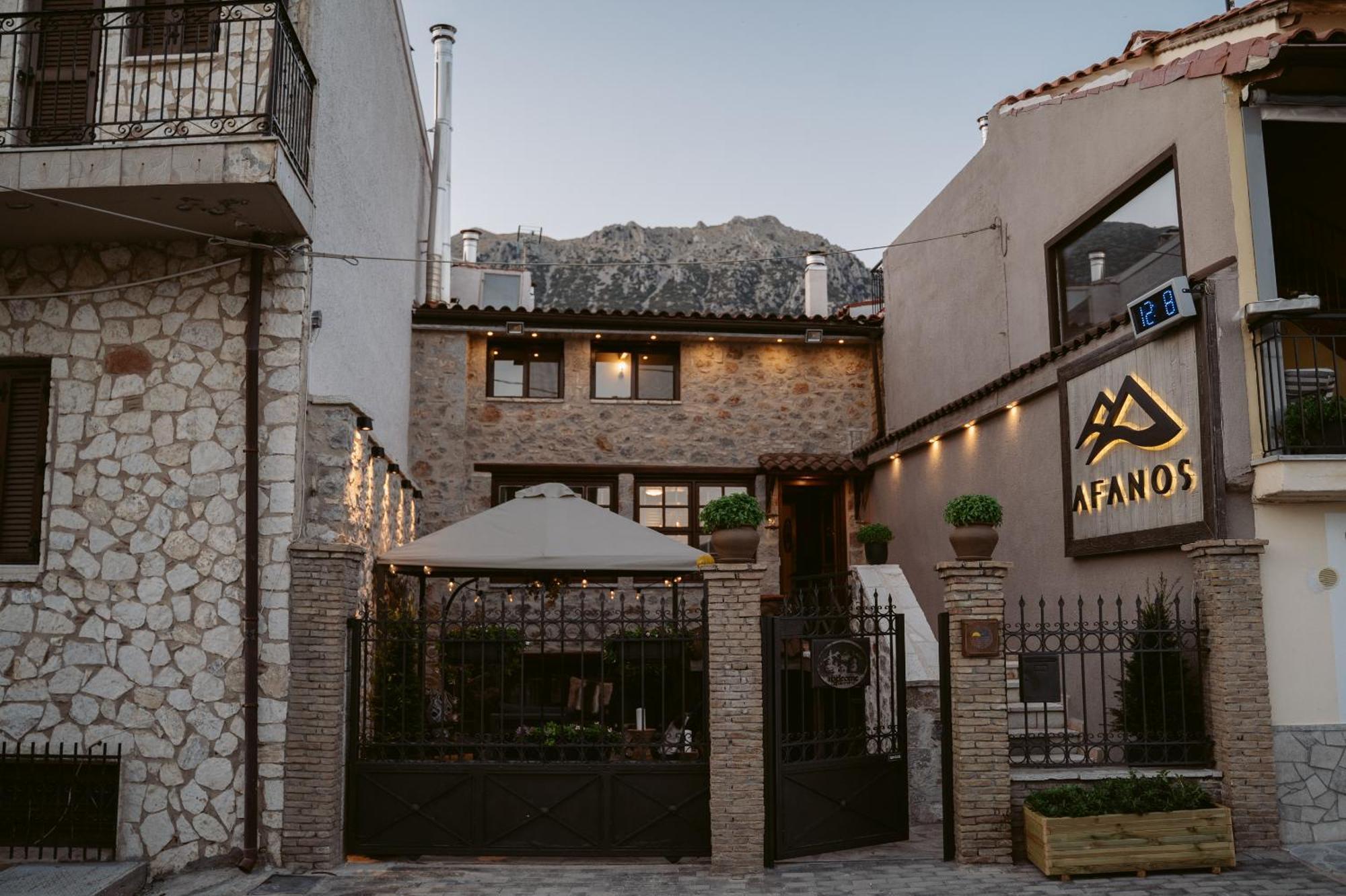 Afanos Guesthouse Arachova Exteriör bild